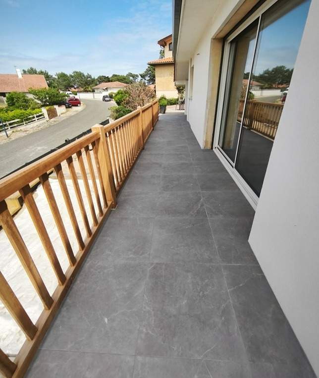 Pose revêtement de sol extérieur Près de Dax