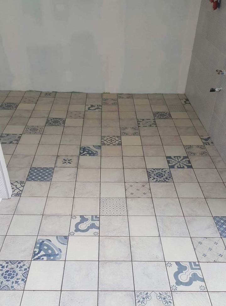 Pose de carrelage intérieur près de Dax